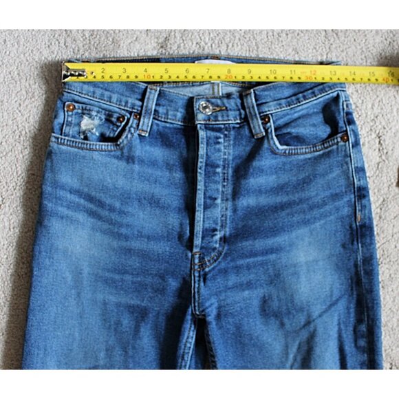 Re/Done 70s Stove Pipe High Waist Jeans in color Worn Blue - size 27 - Picture 9 of 10